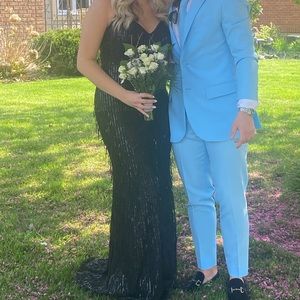 Black prom dress for sale! Has little glitter fringes!